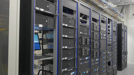 3d 渲染的服務(wù)器進(jìn)行數(shù)據(jù)存儲、 處理和分析